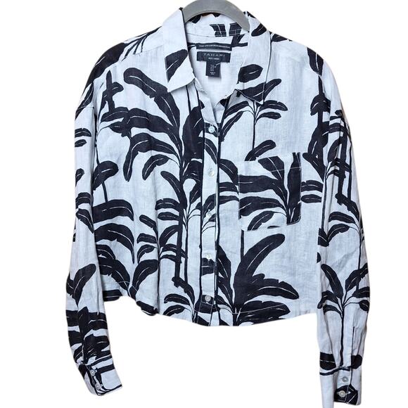 Tahari 100% linen long sleeve black and white tropical palm leaf button up top - Picture 5 of 5